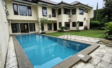 DISEWAKAN  RUMAH MEWAH ASRI DILOKASI STRATEGIS SIAP HUNI DI PEJATEN BARAT I - KEMANG - JAKSEL