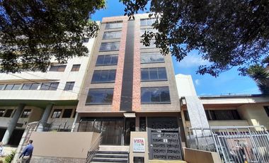 edificio en arriendo/venta en lago. Cod A600195