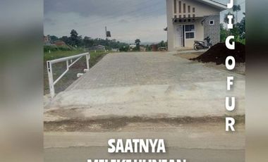 BELI KAVLING/LANGSUNG RUMAH BISA DISINI LOKASI STRATEGIS MAIN ROAD