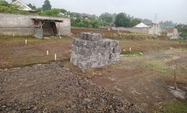 BELI KAVLING/LANGSUNG RUMAH BISA DISINI LOKASI STRATEGIS MAIN ROAD