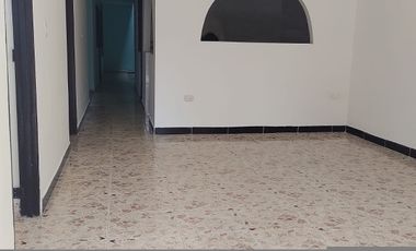 🏡 Alquilo casa amplia  1 piso independiente 📍 Cali, Barrio Andres Sanín. Cod A12088