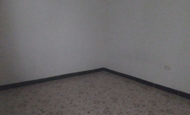 🏡 Alquilo casa amplia  1 piso independiente 📍 Cali, Barrio Andres Sanín. Cod A12088