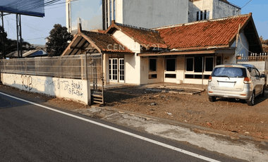 Rumah Luas Di Ringroad Utara Dekat Bandara Adisucipto Untk Kantor