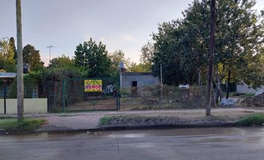 Vivienda sobre avenida en Ingeniero Allan, Varela