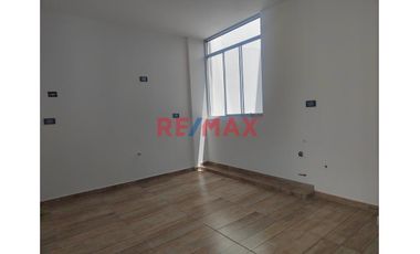 🏡 ¡Tu nuevo hogar con ubicación estratégica te espera en Trujillo! 🌟

🔑 Alquila un departamento moderno en el tercer piso 

✨ Detalles del departa