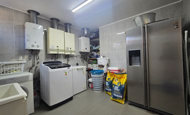 Casa en venta San Carlos de apoquindo 6D/4B