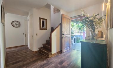 Casa en venta San Carlos de apoquindo 6D/4B