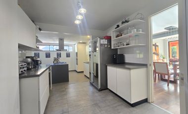 Casa en venta San Carlos de apoquindo 6D/4B