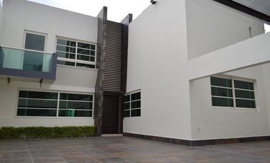 CASA  EN COUNTRY CLUB
