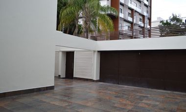 CASA  EN COUNTRY CLUB