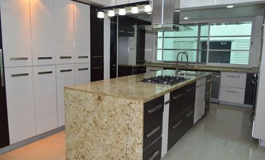 CASA  EN COUNTRY CLUB