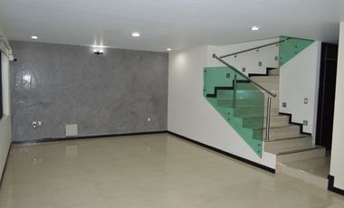 CASA  EN COUNTRY CLUB