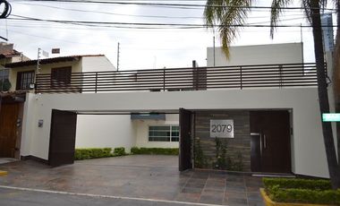 CASA  EN COUNTRY CLUB