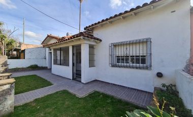 CASA 4 AMBIENTES VENTA SAN MIGUEL GARAJE JARDÍN