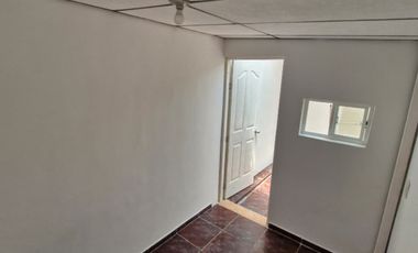 casa en arriendo en las tinajas. Cod A21097