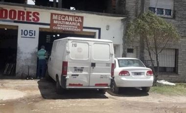 LOCALES Y LOSA ,IDEAL VARIOS EMPRENDIMIENTOS