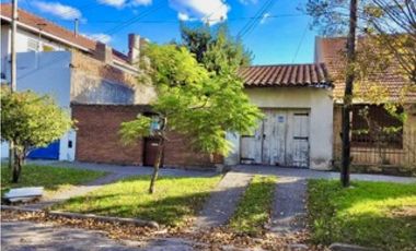 VENTA CASA 4 AMBIENTES A VALOR LOTE
