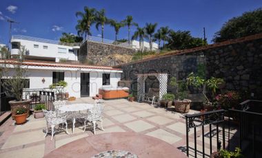 Casa en Venta en Villas del Mesón, excelente ubicación,.