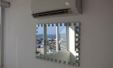 La mejor unidad en Avenida Balboa con vista al mar - Bay View