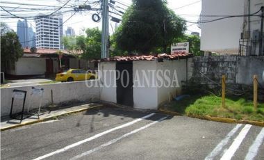 Oportunidad! Se Vende Amplia Propiedad en el Cangrejo