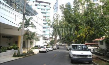 Oportunidad! Se Vende Amplia Propiedad en el Cangrejo