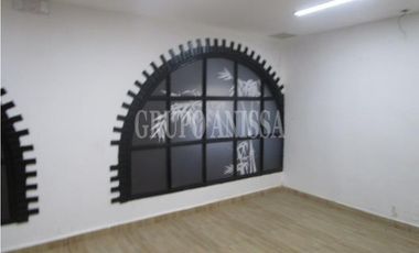 Oportunidad! Se Vende Amplia Propiedad en el Cangrejo