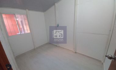 COD. 498 - SE ARRIENDA CASA - BARRIO: RIO PRADO