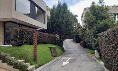 Bogota vendo casa cerros de suba 290.50 mts + terraza