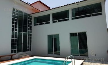 CASA EN RENTA Y/O VENTA RANCHO SAN DIEGO, IXTAPAN DE LA SAL