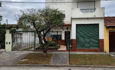 Casa en  Venta Dante Alighieri al 700