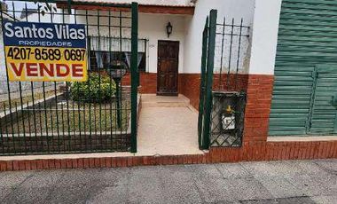 Casa en  Venta Dante Alighieri al 700