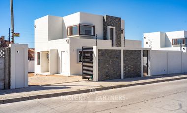 Preciosas casas estilo mediterraneo en Peñuelas, entrega inmediata!