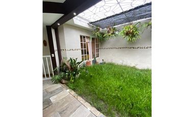 VENTA DE CASA CON RENTA EN CARTAGO VALLE