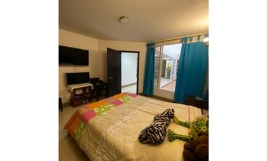 VENTA DE CASA CON RENTA EN CARTAGO VALLE