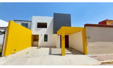 Casa En Venta Con Habitación Estudio Planta Baja Recta a Cholula