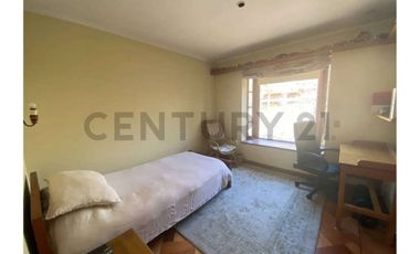 ARRIENDO AMPLIA CASA LOS TRAPENSES - ESTILO INGLES