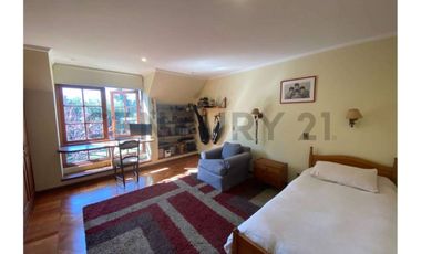 ARRIENDO AMPLIA CASA LOS TRAPENSES - ESTILO INGLES