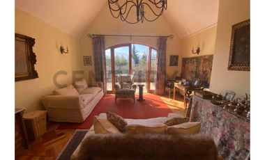 ARRIENDO AMPLIA CASA LOS TRAPENSES - ESTILO INGLES