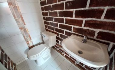 apartamento en arriendo en conjunto residencial santa cruz piso 8. Cod A13233