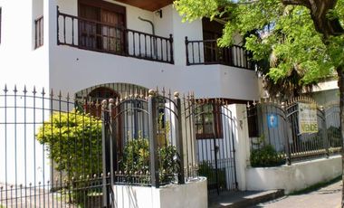 Casa de 4 ambientes, Quilmes oeste.