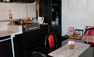 Casa de 4 ambientes, Quilmes oeste.