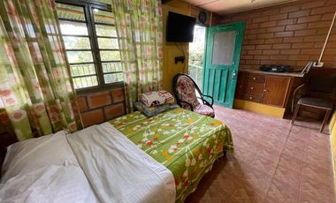 hotel en arriendo en via termales arbelaez. Cod A16307