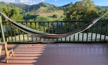 hotel en arriendo en via termales arbelaez. Cod A16307