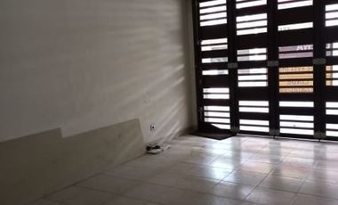 Rumah Bagus Dengan 4 KT Di Kebayoran Bintaro Sektor 7 - CW/IW 6404