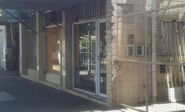Ramos Mejía - RETASADO - Venta en Block - 3 Locales mas depto, Cochera y  Espacio Aéreo