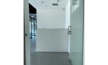 Se vende o alquila oficina de 160 mts en Punta Pacifica/ Ph Oceanía