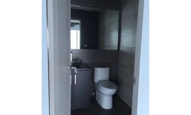 Se vende o alquila oficina de 160 mts en Punta Pacifica/ Ph Oceanía