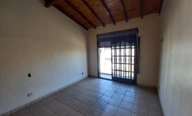 Casa multifamiliar ubicada en Aldo Bonzi