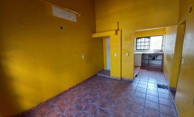 Casa multifamiliar ubicada en Aldo Bonzi