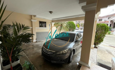 SE VENDE CASA EN RESIDENCIAL CORONA GARDENS BETANIA